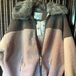 Coldwater Creek Sherpa & Faux Fur Coat (never worn, still has tags on it)